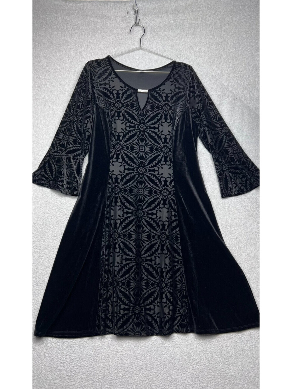 Sami & Jo 1X Black Velvet Panel Rhinestone Dress Flocked Damask Bell Sleeve Plus